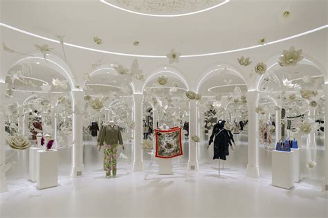 gucci cosmos exhibition